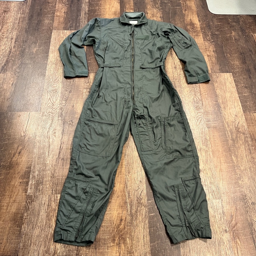 Vintage Lankford CWU-27/P Flying Coveralls Mens 46L Sage Green Flight Suit USAF